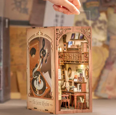 Three-dimensional Book Stand Puzzle